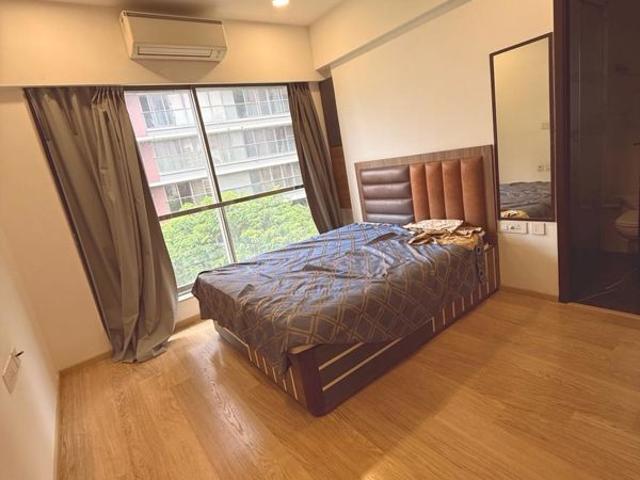 Flat for rent in Santacruz West, Mumbai