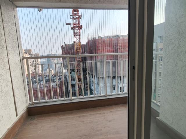 Flat for rent in Lodha Amara, Thane