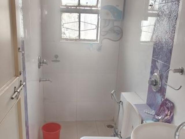 Flat for rent in Model Colony, Pune