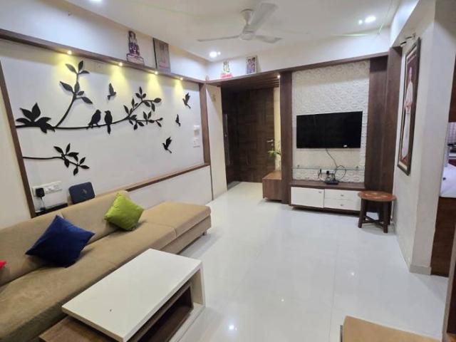 Flat for rent in Khar, Mumbai