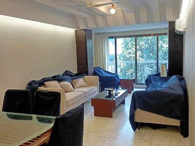 Flat for rent in Khar, Mumbai