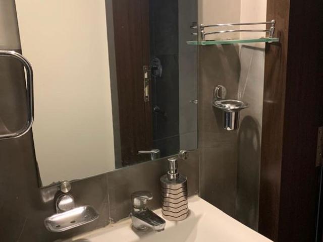 Flat for rent in Khar, Mumbai