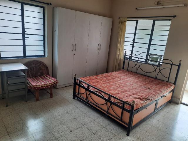 Flat for rent in National Society, Pune