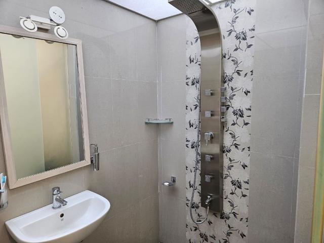 Flat for rent in Aundh, Pune
