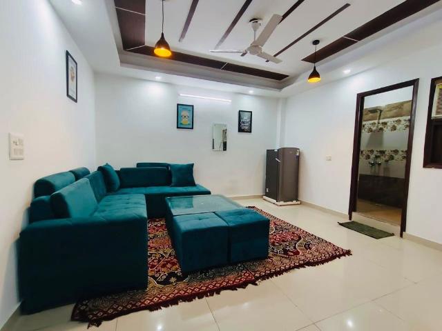 Flat for rent in Neb Valley, Delhi