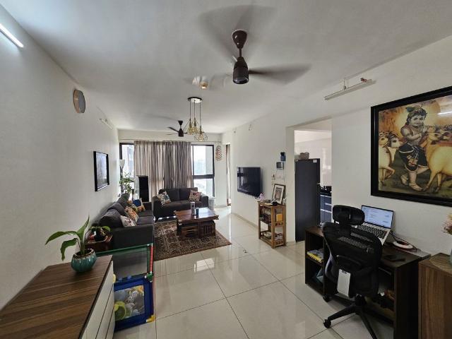 Flat for rent in Paranjape's Broadway, Pune