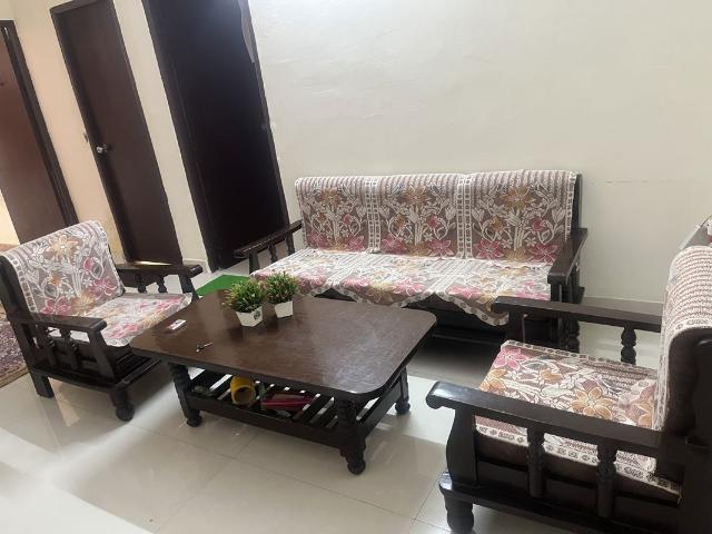 Flat for rent in Ghaziabad