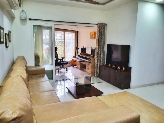 Flat for rent in Jogeshwari West, Mumbai