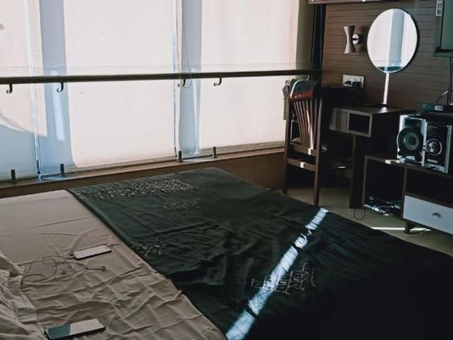 Flat for rent in Khar, Mumbai