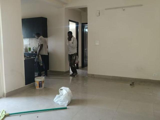 Flat for rent in Noida, Gautam Buddha Nagar