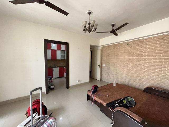 Flat for rent in Kosmos, Noida