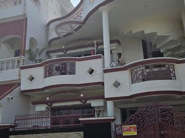 House for rent in Vijyant Khand, Chinhat