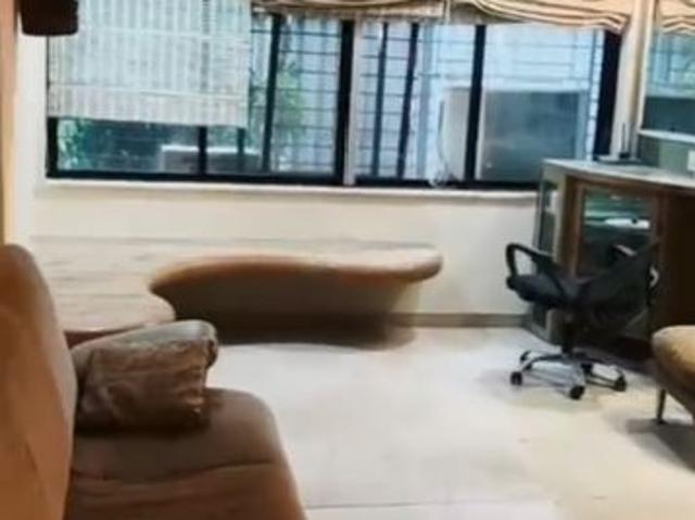 Flat for rent in Vile Parle West, Mumbai
