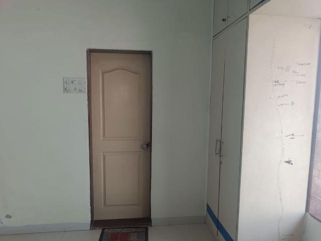 Flat for rent in Mahim, Mumbai City District