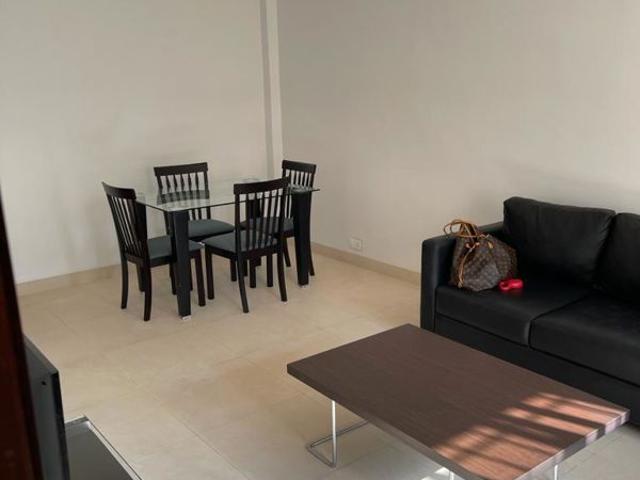 Flat for rent in Khar, Mumbai