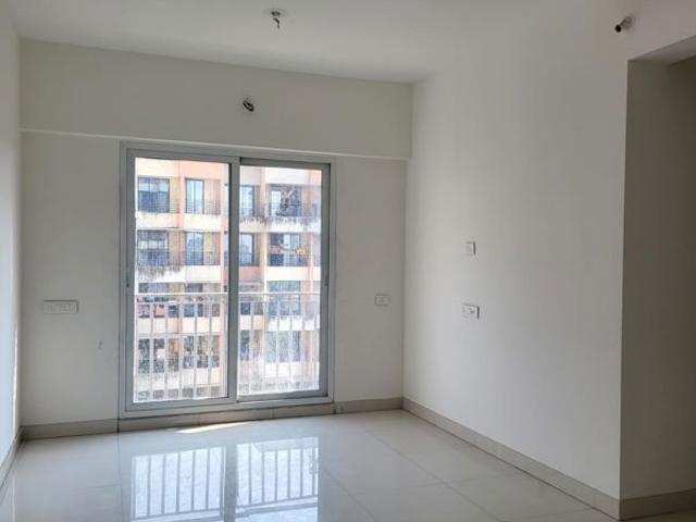 Flat for rent in Naupada, Thane
