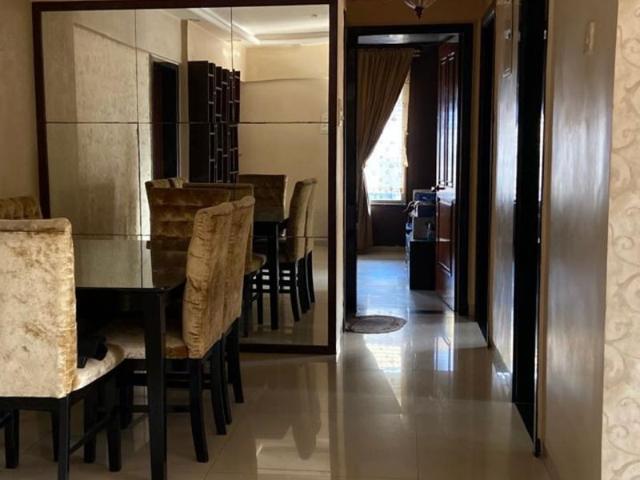 Flat for rent in Khar, Mumbai