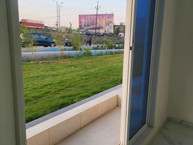 Flat for rent in Lodha Iris, Thane