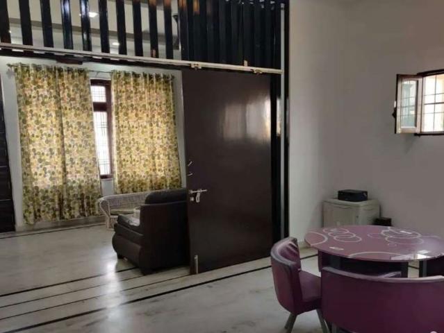Flat for rent in Hazratganj, Lucknow