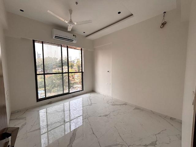 Flat for rent in Khar, Mumbai
