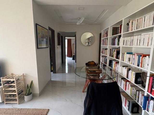 Flat for rent in Khar, Mumbai