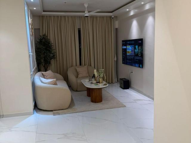 Flat for rent in Adarsh Nagar, Mumbai