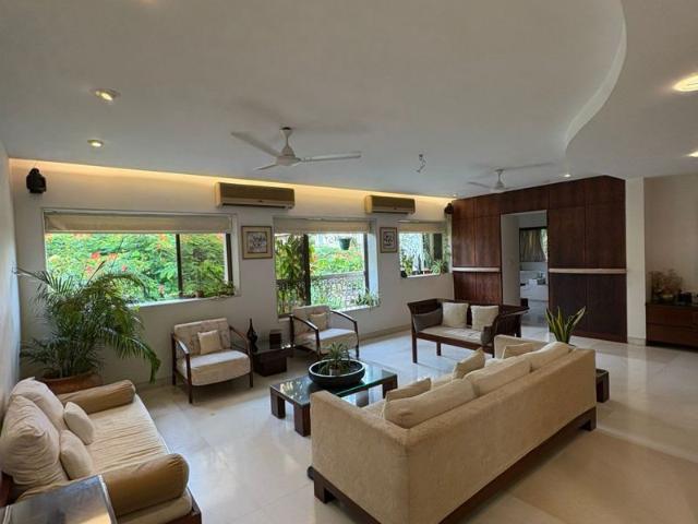 Flat for rent in Adarsh Nagar, Mumbai