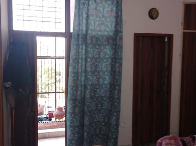 House for rent in Sector 46, Noida