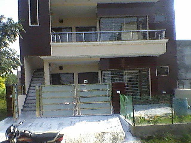 House for rent in Sector 7, Gurugram