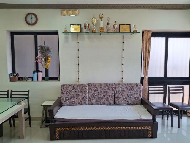Flat for rent in Kandivali East, Mumbai Suburban District