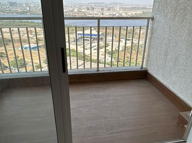 Flat for rent in Lodha Amara, Thane
