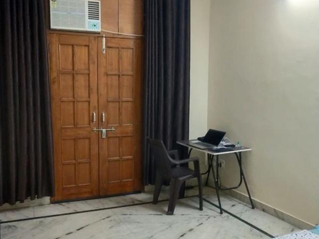House for rent in Barola, Noida