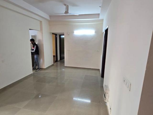 Flat for rent in Noida, Gautam Buddha Nagar