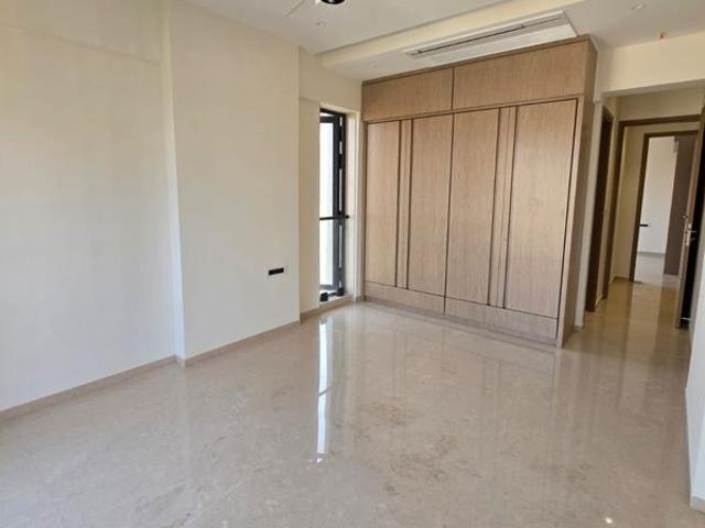Flat for rent in Khar, Mumbai