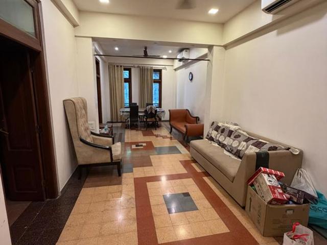 Flat for rent in Colaba, Mumbai City District