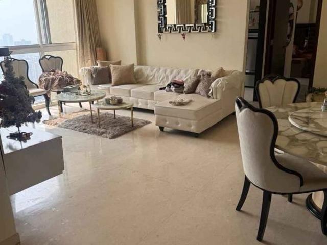 Flat for rent in Dadar West, Mumbai City District