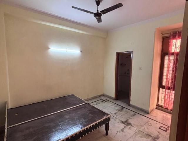Flat for rent in South West Delhi, Deri