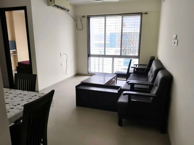 Flat for rent in Goregaon West, Mumbai Suburban District