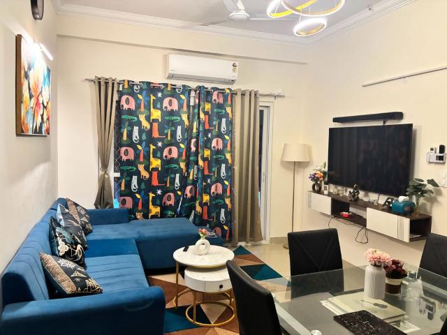 Flat for rent in Barola, Noida