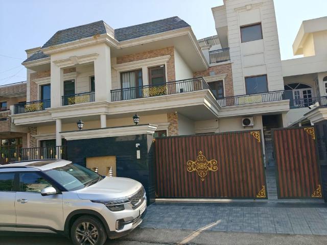 Flat for rent in Sector 73, Mohali