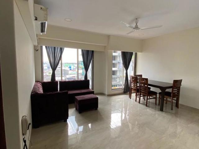 Flat for rent in Vile Parle West, Mumbai