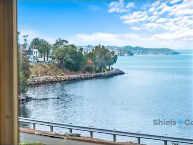 Apartment for rent in Speers Point, Newcastle-Maitland