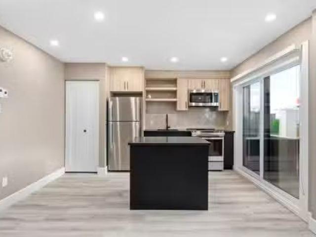 Apartment for rent in St. Leonard's, Quebec