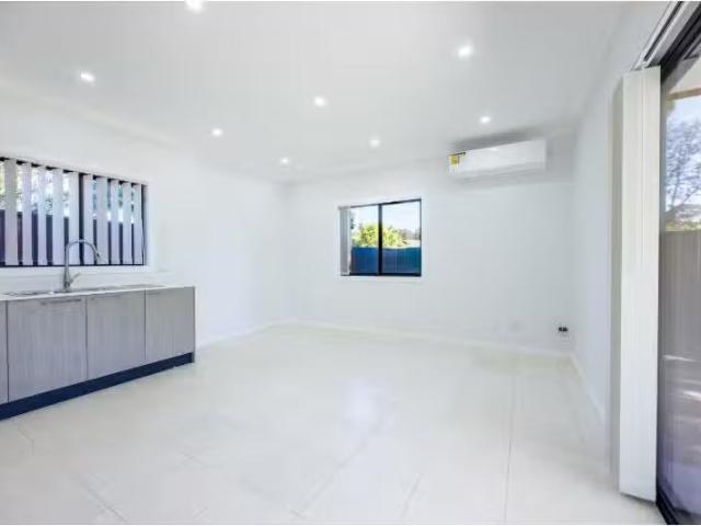 House for rent in Lethbridge Park, Sydney