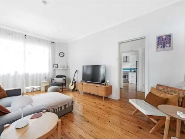 Apartment for rent in Lower North Shore, Sydney