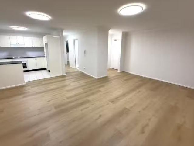 Apartment for rent in Lower North Shore, Sydney