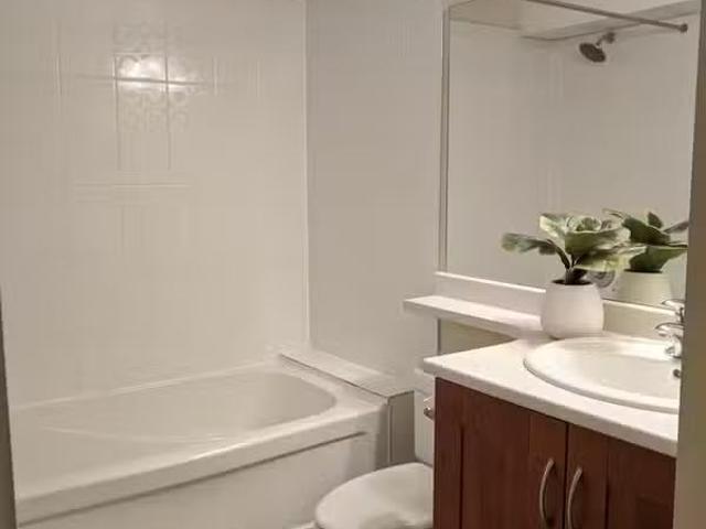 Condo for rent in Maple Ridge, British Columbia