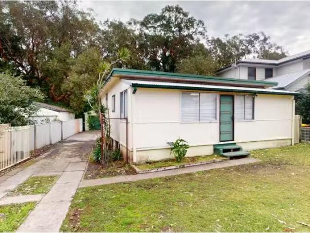 House for rent in Summerland Point, New South Wales