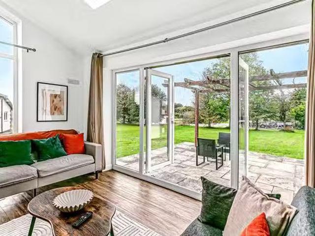 Apartment for rent in Budlake, Devon