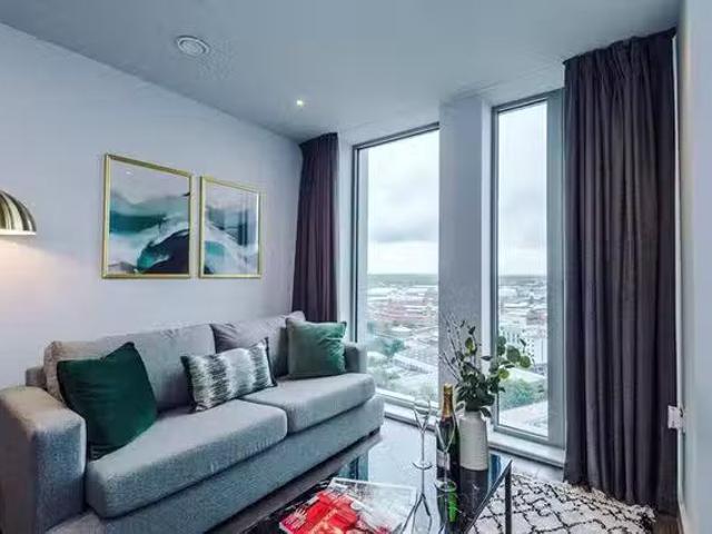 Apartment for rent in City Centre, Salford